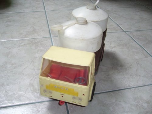 Star műanyag tartályos autó 2