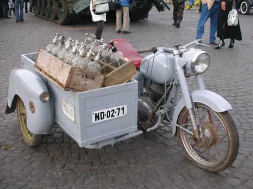 Pannonia motorkerékpár szódás Pannonia motorkerékpár szódás