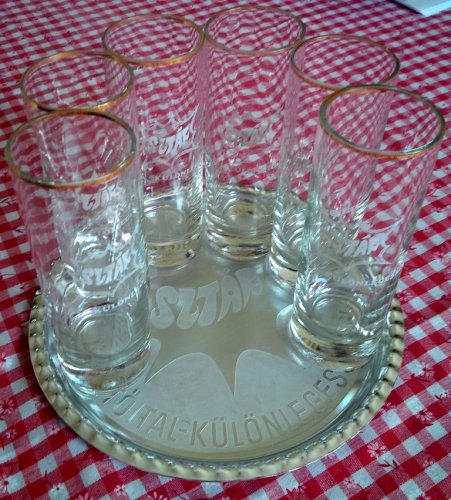 Sztár üdítő poharak