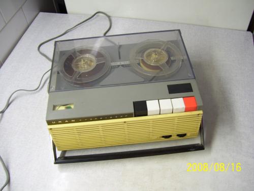 Tesla Uran tranistoros hordozható magnetofon