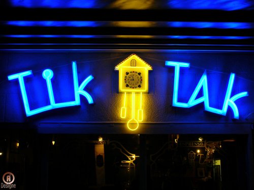 Tik-Tak espresso neon