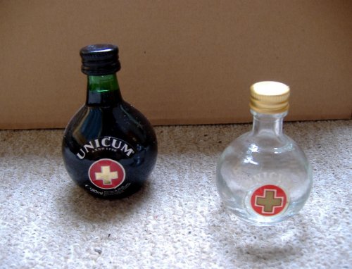 Unicum mini üvegek