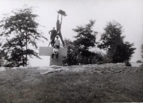 Szobor - Ez vajon hol lehet?