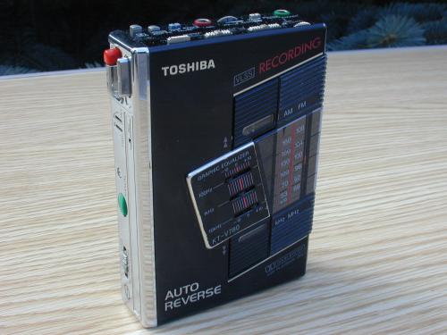 Toshiba Walkman , KT-V780