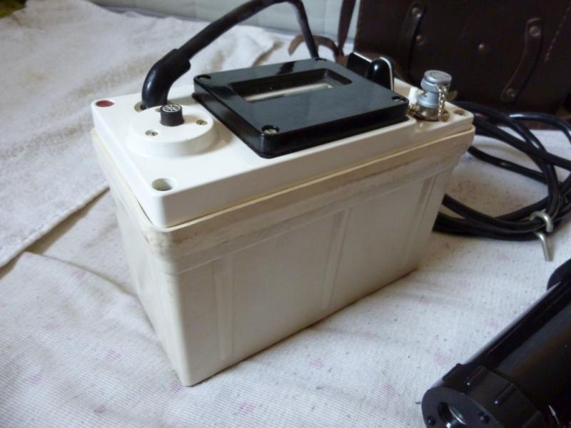 A műszer oldalnézetből