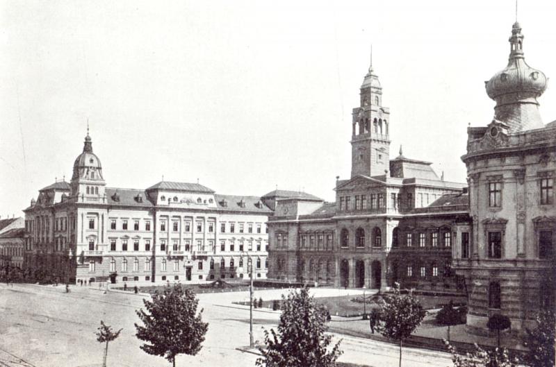 02_aradvaroshaza.jpg