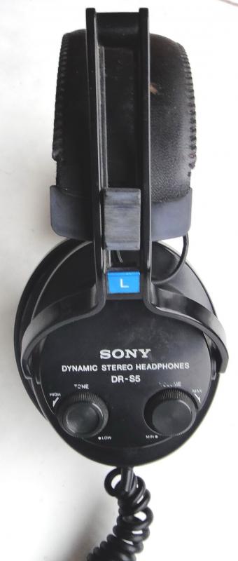 Sony D3 S5 fejhallgató