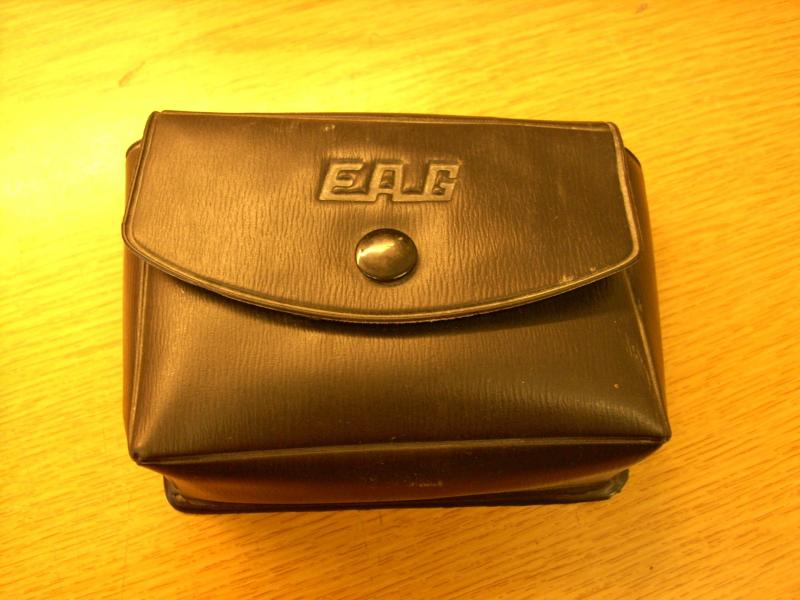 A műbőr tartószütyő