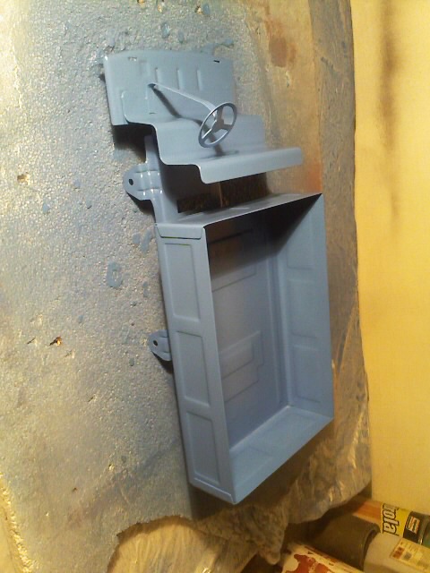 Az első rétegek fényezés közben